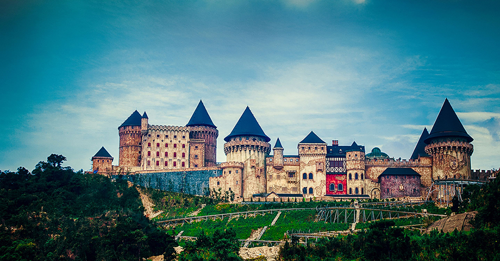 CENTRAL VIETNAM DISCOVERY: ANCIENT HERITAGE & CLOUD-LEVEL WONDERS (5 DAYS / 4 NIGHTS: DA NANG - HOI AN - MY SON SANCTUARY - BA NA HILLS) FROM 202 USD/PERSON ONLY